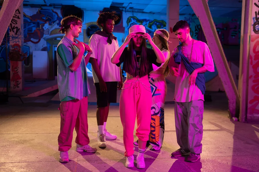 90s hip hop fashion female
