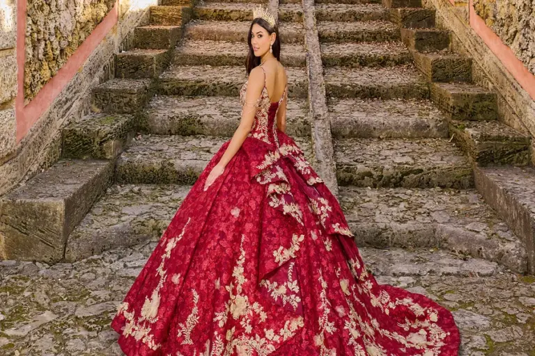 How Much Does A Quinceanera Dress Cost